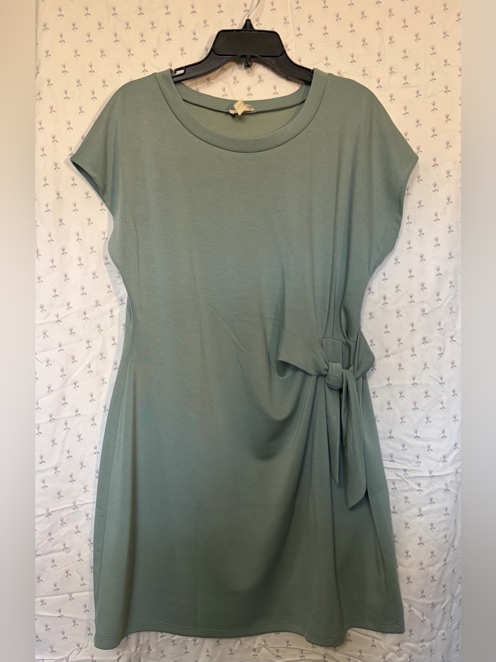 Sage Tie-Waist Midi Dress